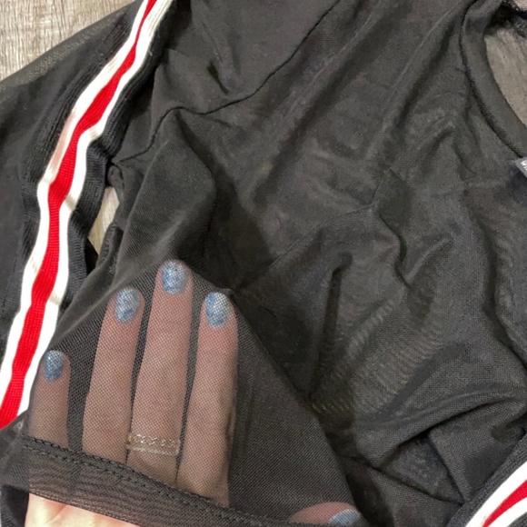 Windsor Long-Sleeve Mesh Crop Top with Striped Sleeves Size M - Picture 2 of 4